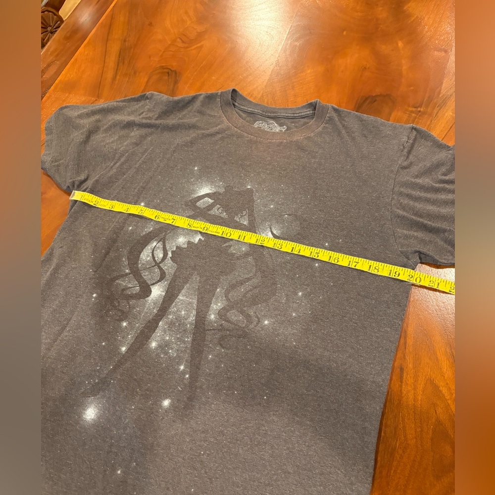 Sailor Moon Tee, vintage vibe, size M - Picture 6 of 7